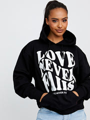 Liefde faalt nooit grafische print hoodie