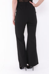 Knopfte ausgestellte Hose