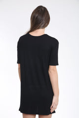 Mehrfarbige Folie NY bedruckt Longline T -Shirt -Kleid