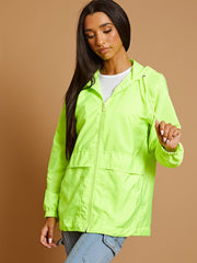 Übergroße Kapuzenfest -Regenjacke